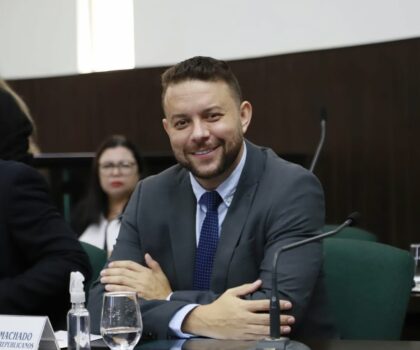 Tiago Machado apresenta Projeto de Lei que cria o “Programa Fossa Limpa” em Luziânia